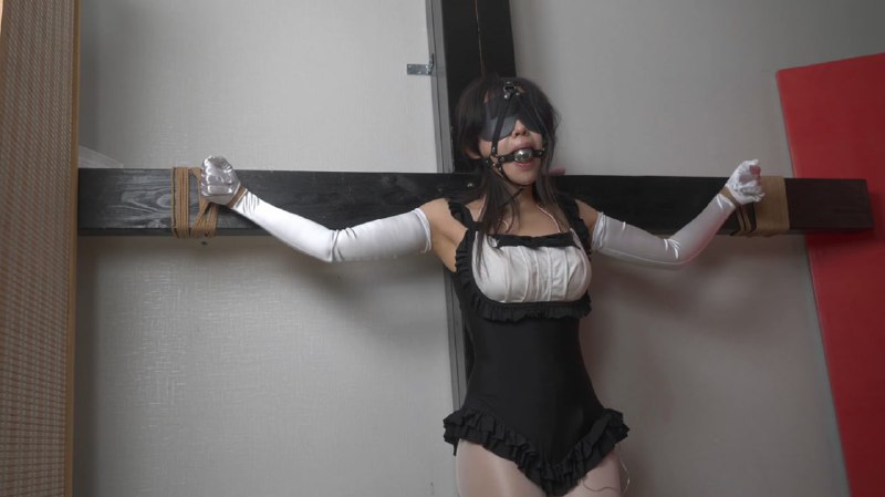 #象人工作室 小0-白丝女仆装，柱缚&十字架，女仆小惩罚 .mp4下载地址