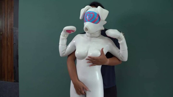#闪闪工作室 全白硅胶连体口伺女犬