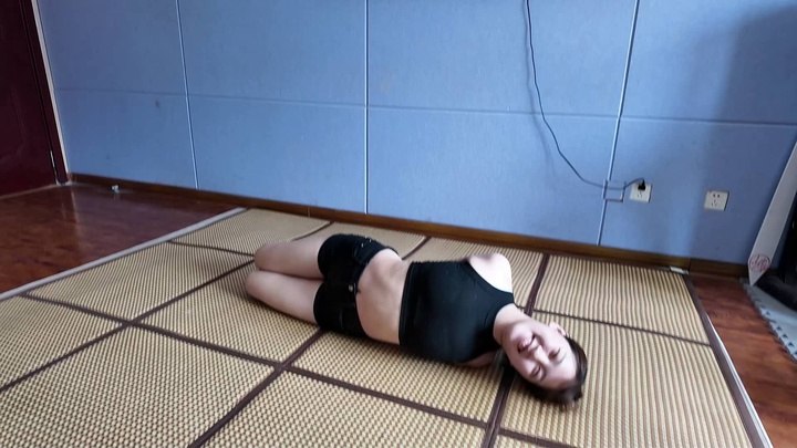 #一绳所爱《王贝贝挠痒，笑不能停》