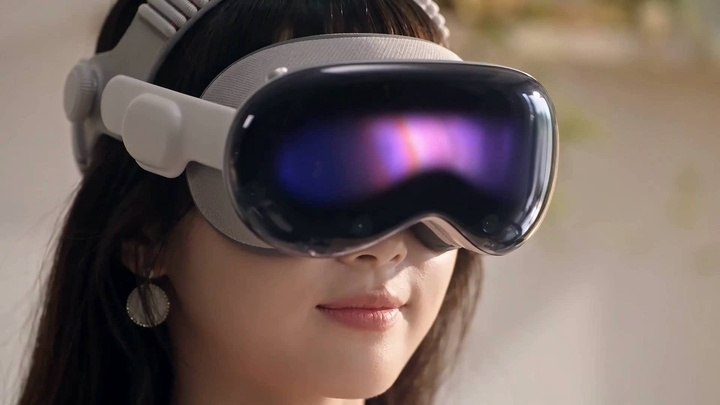 #红鲤鱼【Ai-001】一款VR眼镜，让你身临其境地进入影游世界 .mp4