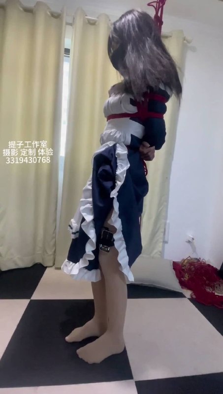 #牵丝 肉丝枣子姐长裙提子捆绑脱缚挑战，郊狼空挡瞬间切换，tk紧缚驷马放置电击，防毒面具呼吸控制静电胶带（结尾有胶衣小可爱出境）.mp4