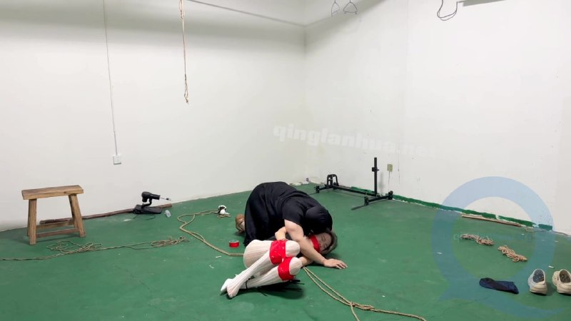 #媚娘工作室 罪恶男m反制猥亵女s 恋足 舔舐