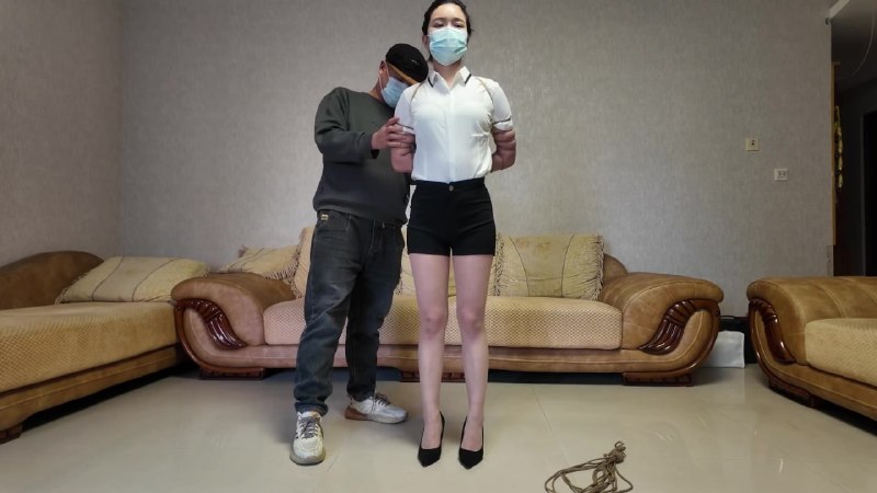 #道士下山 绝望驷马挣扎 脚心电击折磨 海老缚 折磨 肉丝.mp4