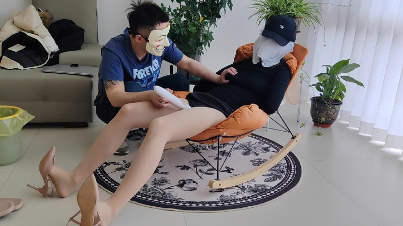 #束人映像【女司机和空姐的劫难纠葛】原味套头+保鲜膜呼吸抑制+车内中出+湿毛巾蒙脸震动B强高+保鲜膜窒息下载地址